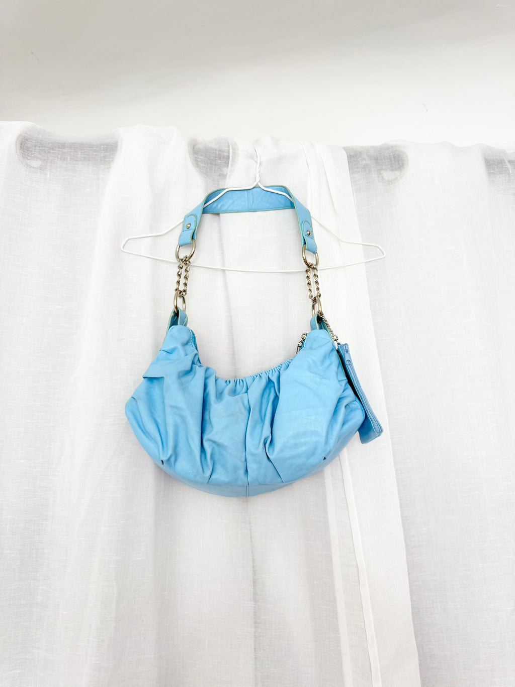 ✿ baby blue slouchy shoulder bag