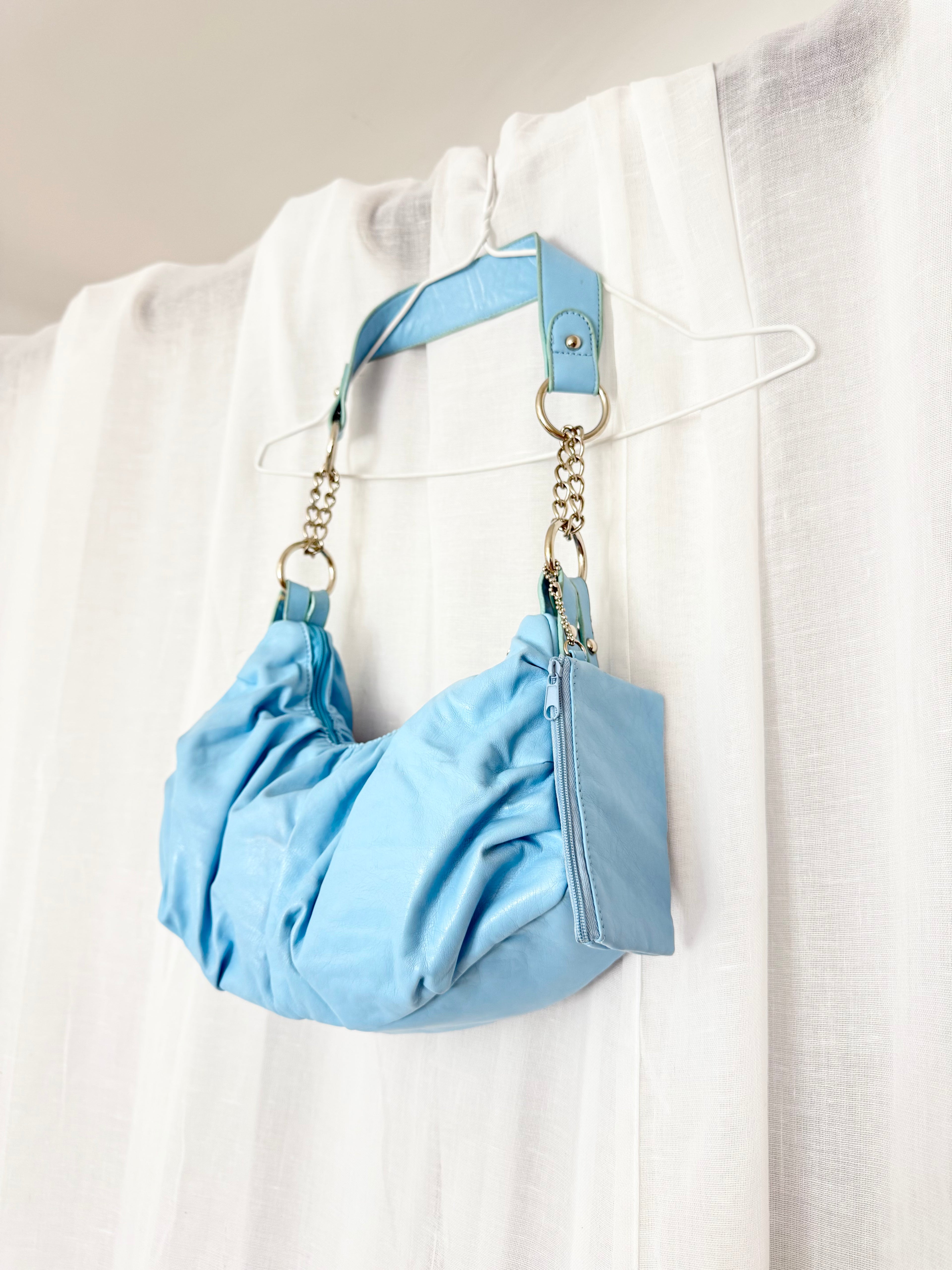 ✿ baby blue slouchy shoulder bag