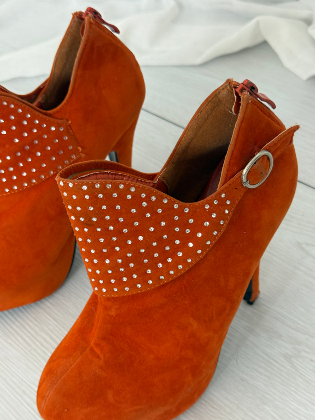 ✿ y2k burnt orange rhinestone platform booties (size 7.5)