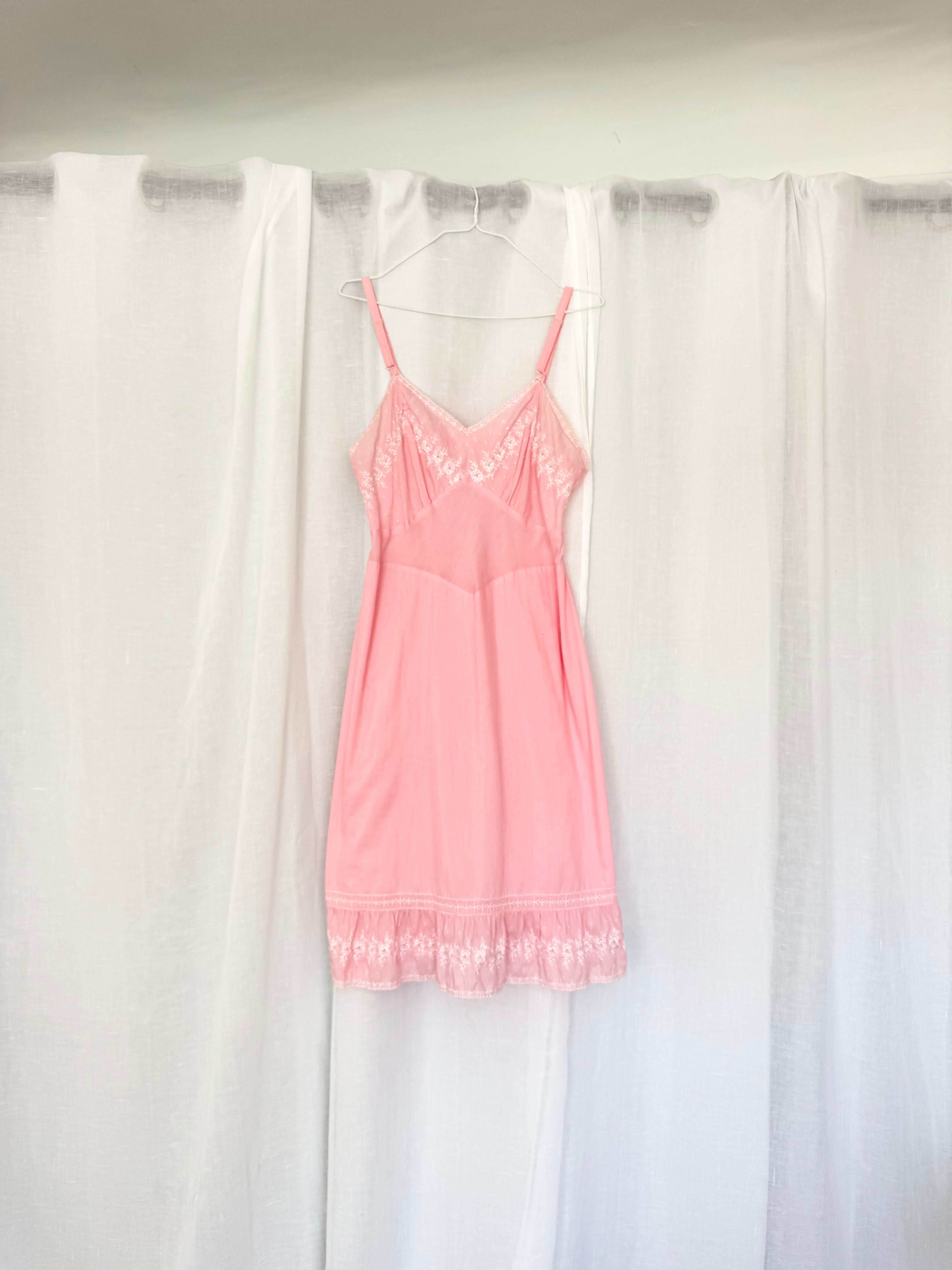 ✧ vintage 60’s cotton pink embroidered slip dress ✧