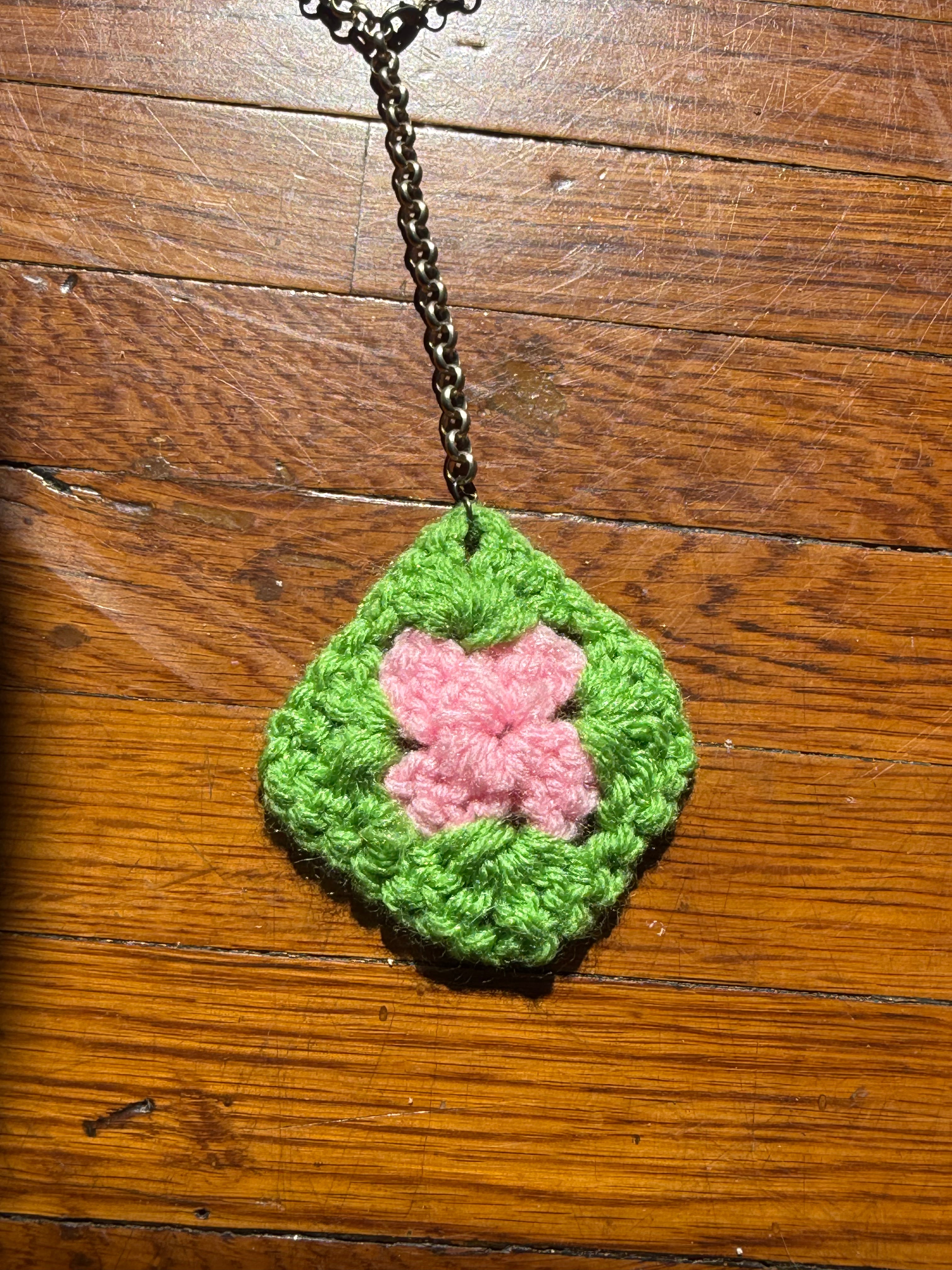 ✿ handmade crochet granny square charm necklace ✿