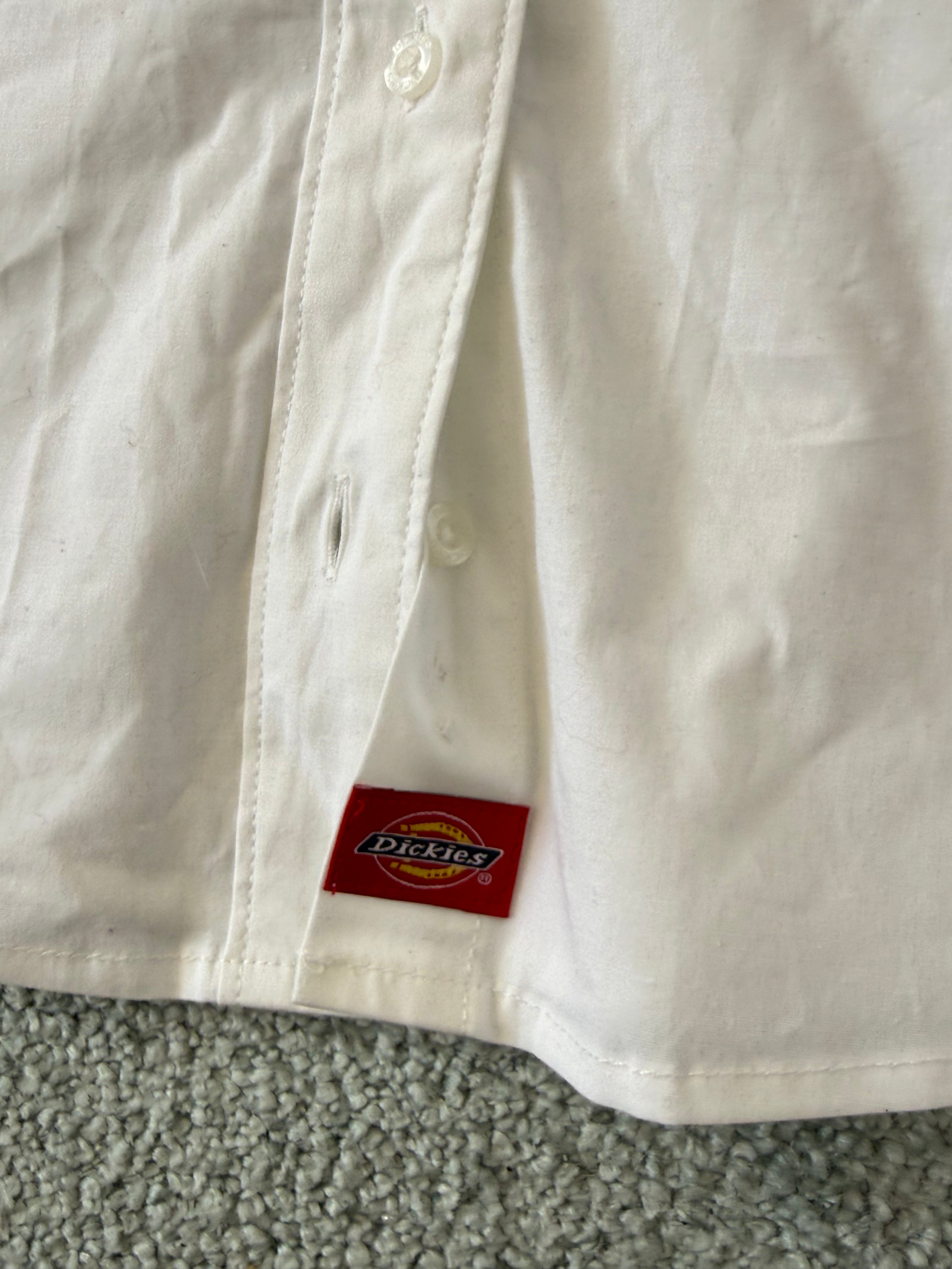 🤍 Dickies Y2K ultra slim white button up 🤍