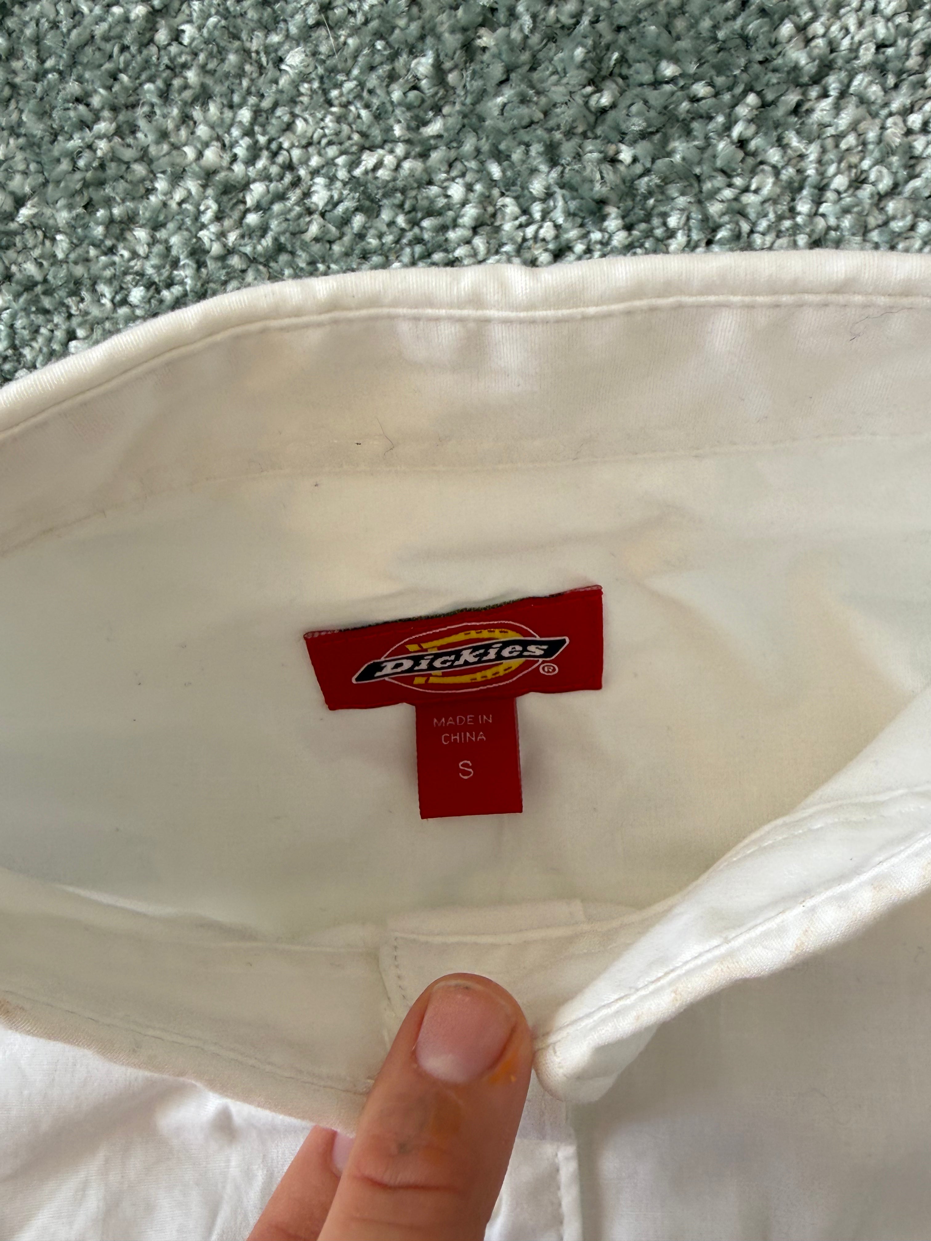 🤍 Dickies Y2K ultra slim white button up 🤍