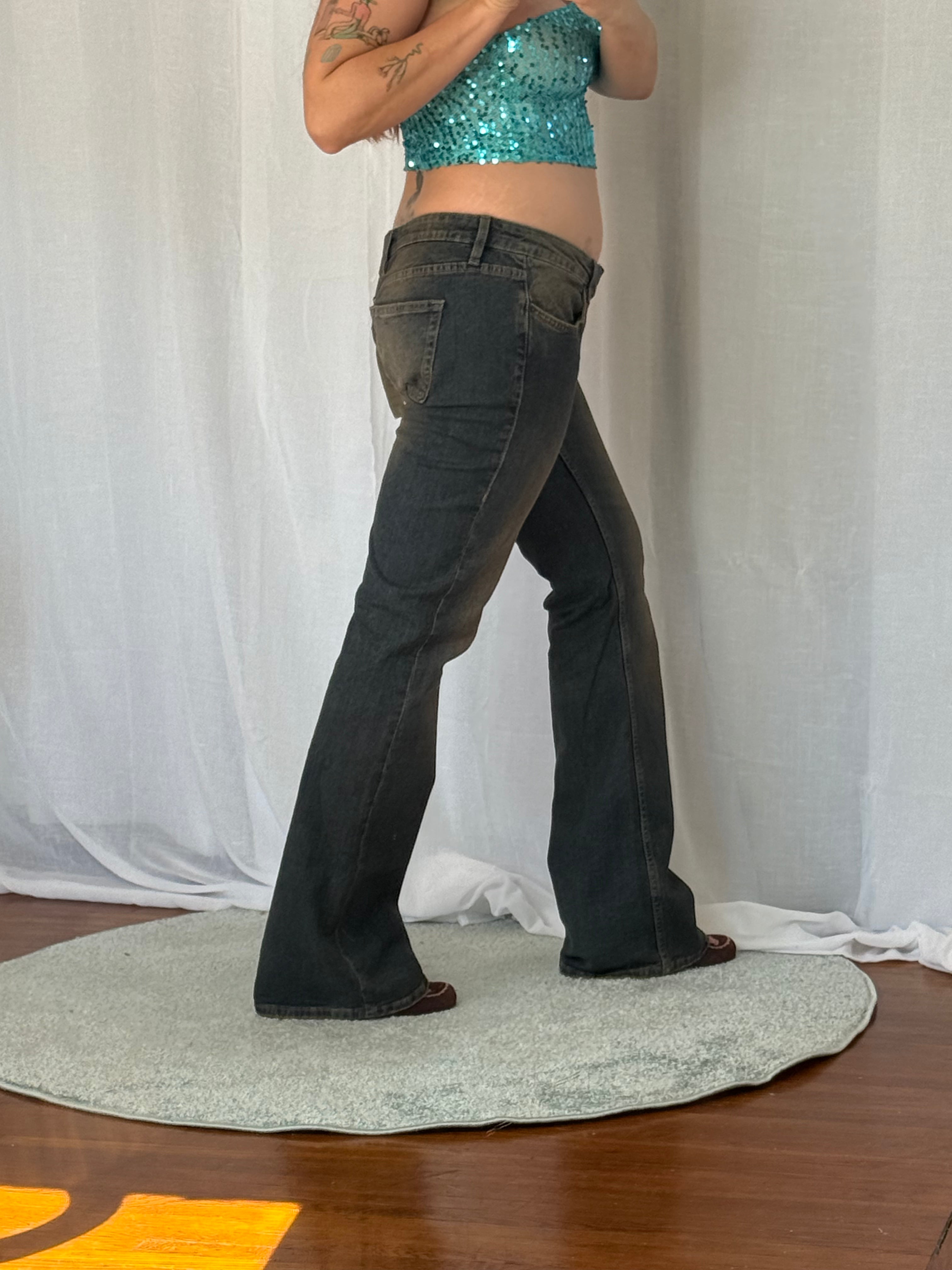 ✧ low rise bootcut jeans - 34"