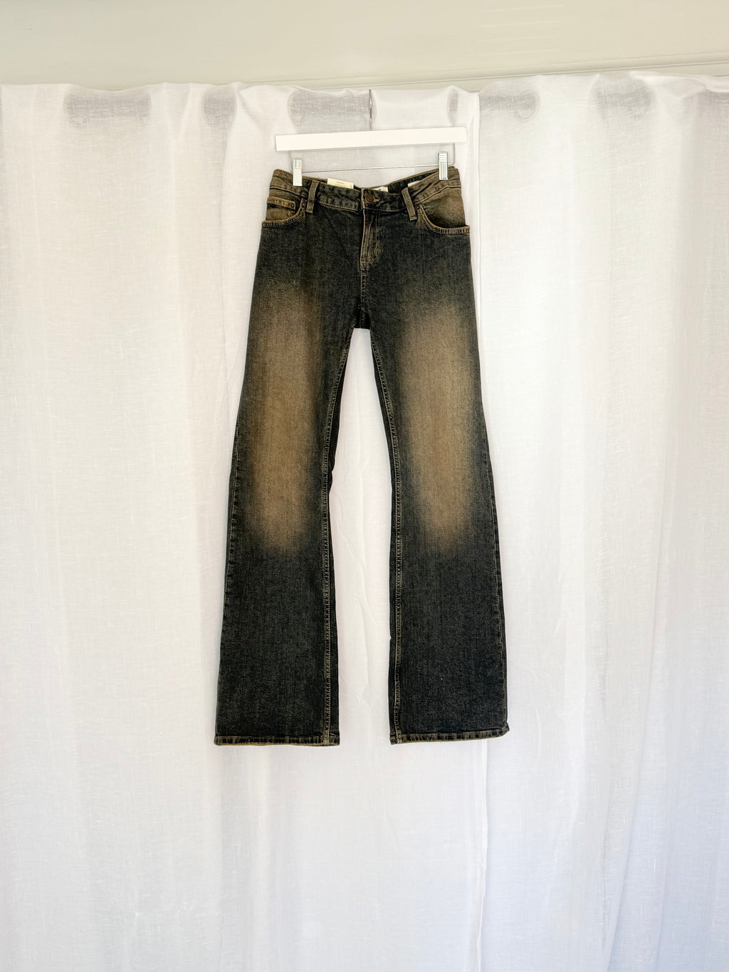 ✧ low rise bootcut jeans - 34"