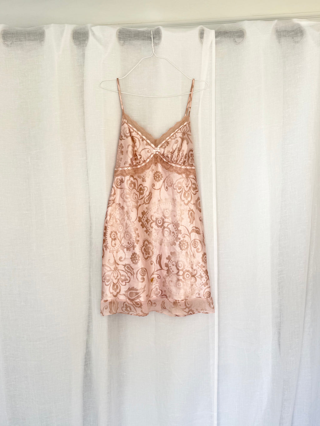 𓆩♡𓆪 vintage Y2K pink satin slip 𓆩♡𓆪