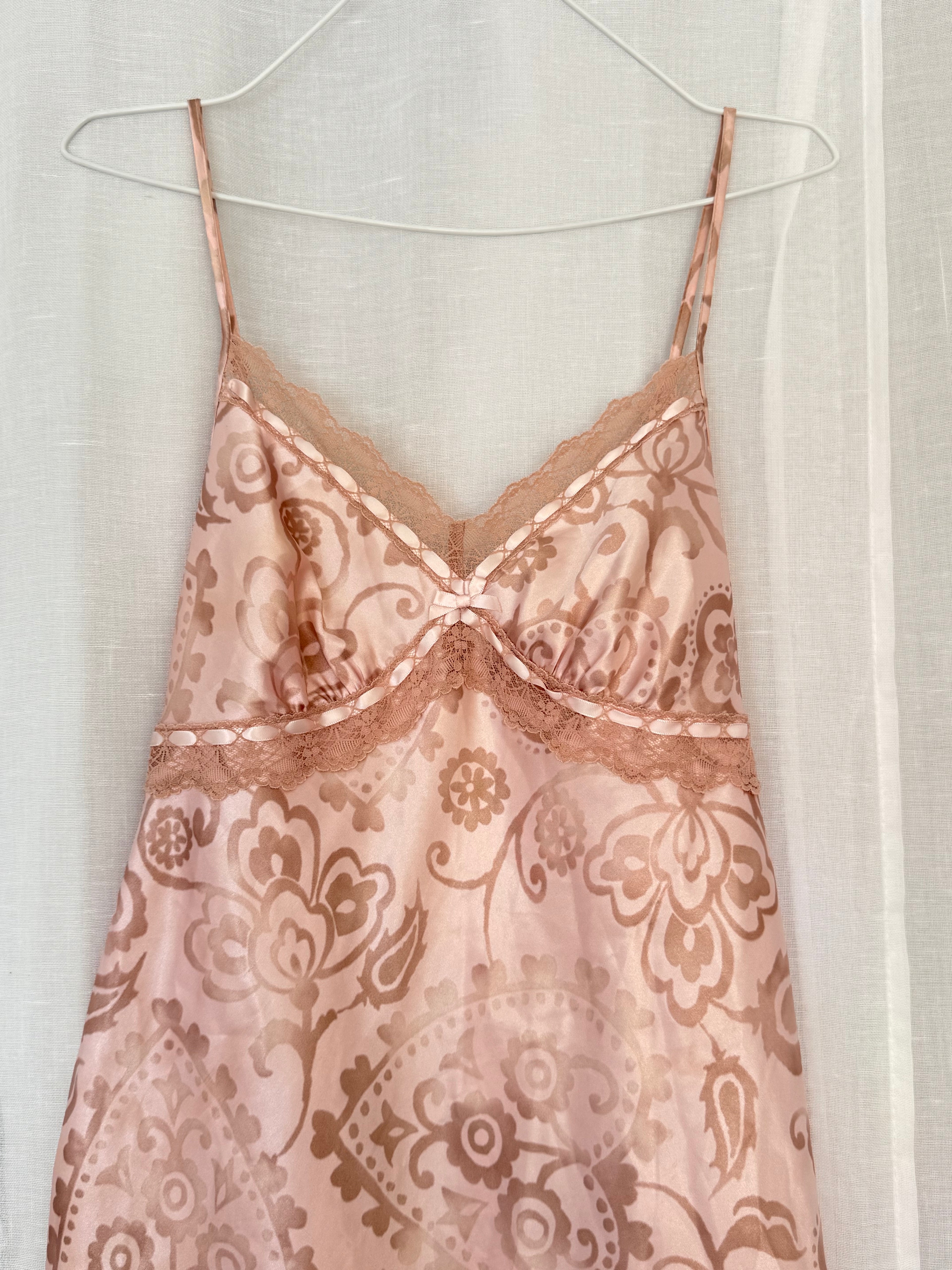 𓆩♡𓆪 vintage Y2K pink satin slip 𓆩♡𓆪