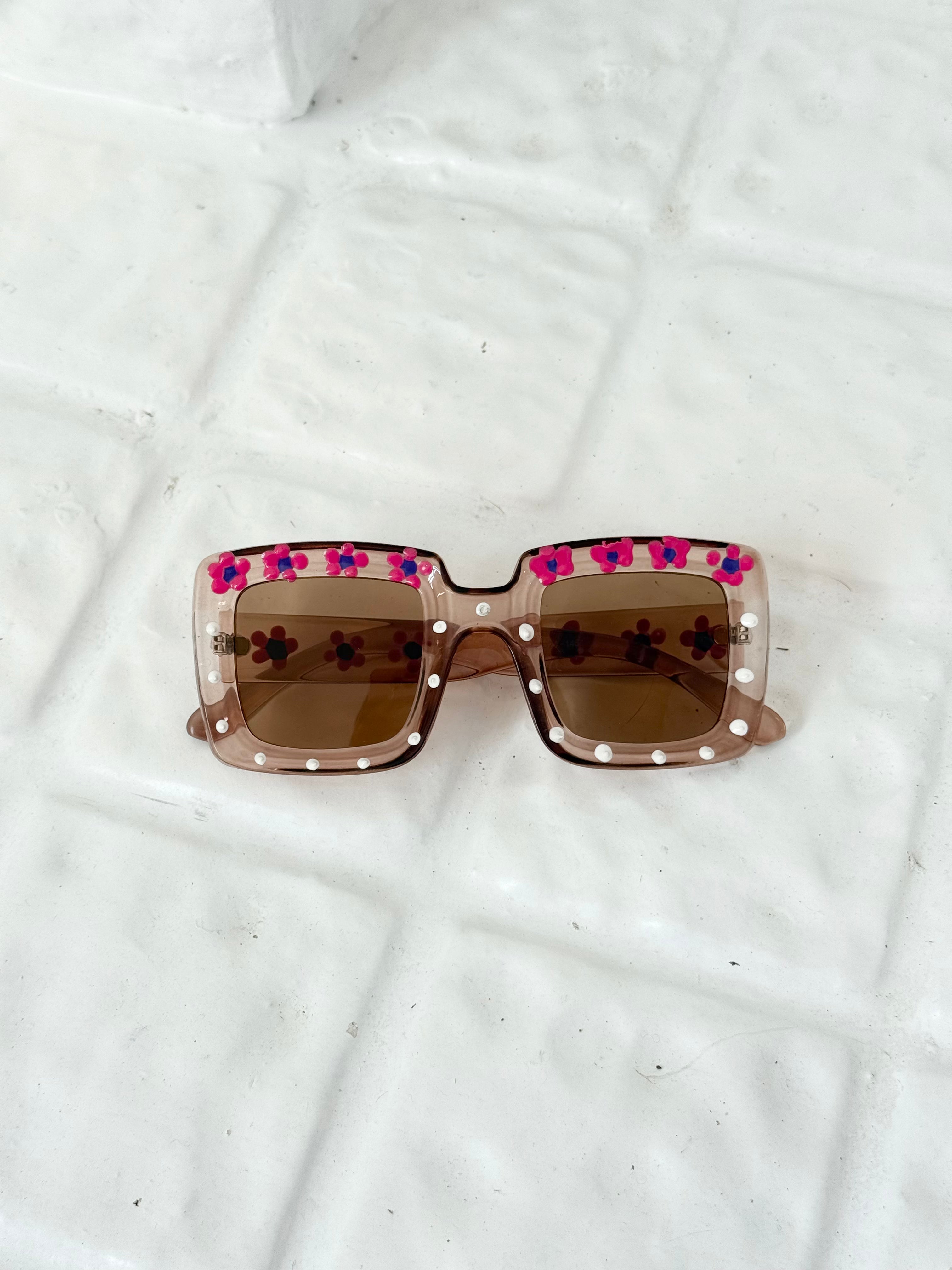 ⋆｡°✩ hand painted flower sunglasses ✩°｡⋆