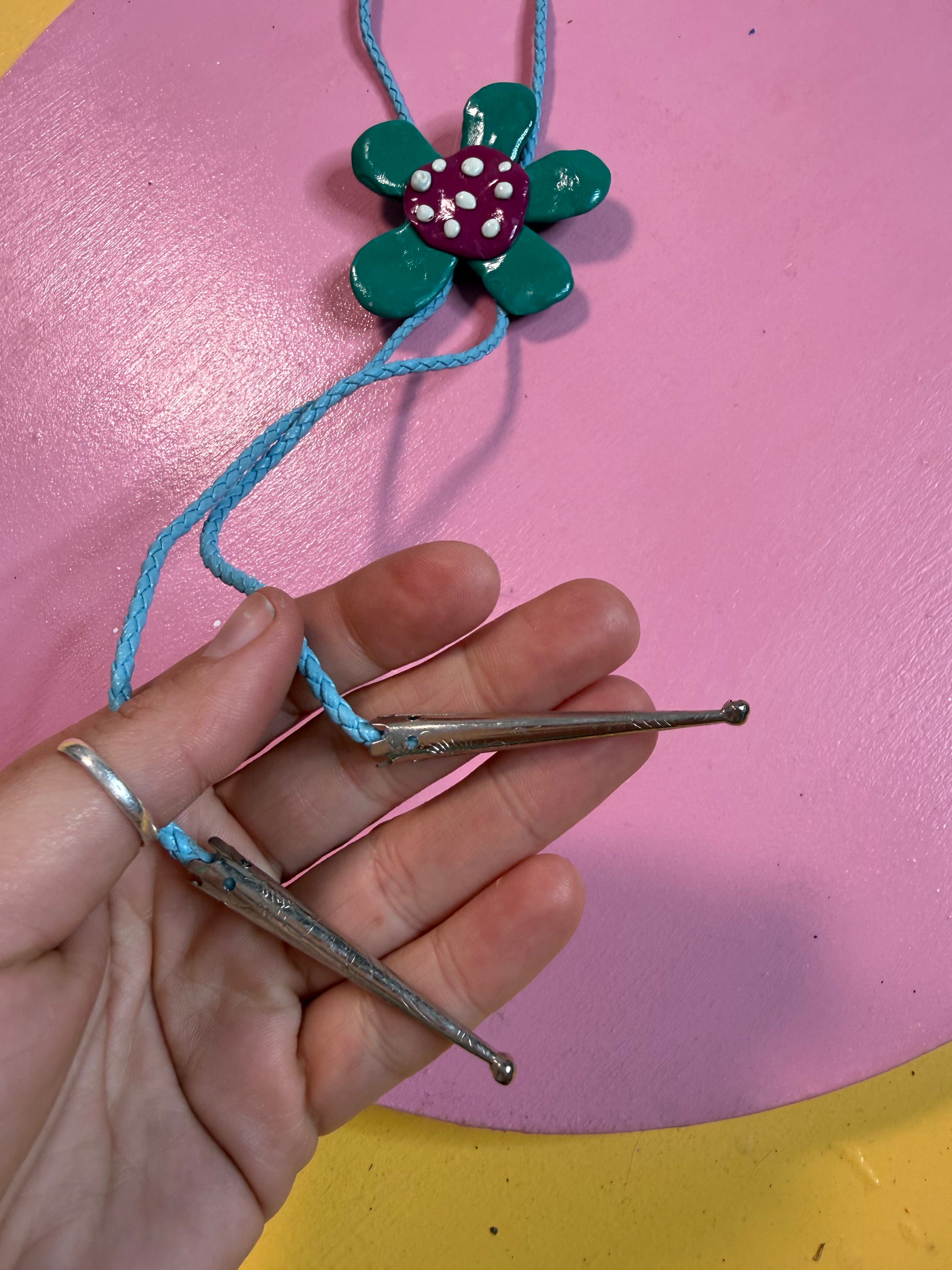 ✿ handmade green flower polymer clay bolo tie