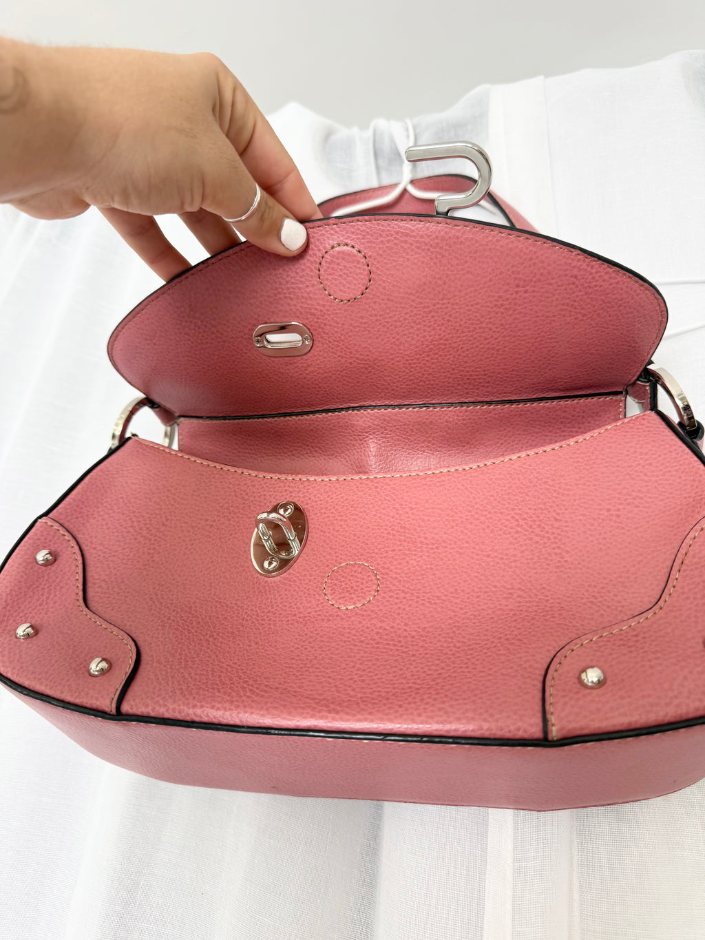 ✦ Y2K Pink Key Hardware Shoulder Bag ✦