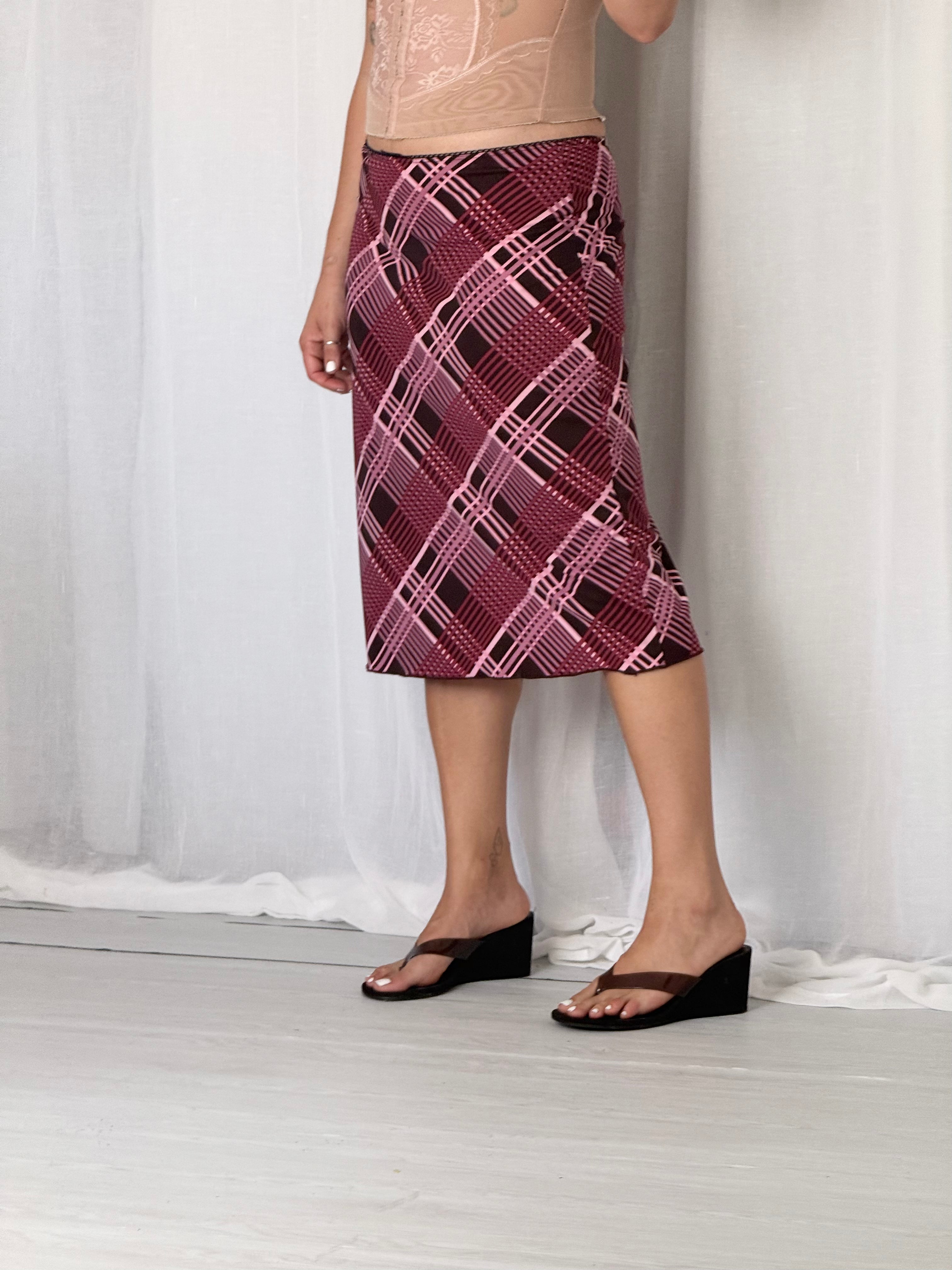 ✦ Y2K pink plaid midi skirt ✦